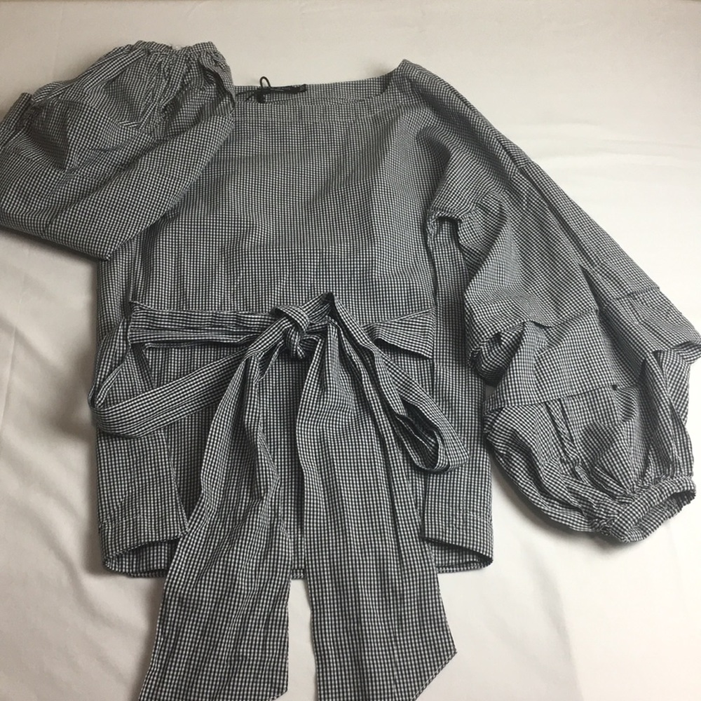 Max Jean puffy sleeves